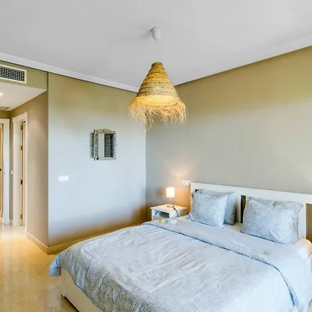La Vie En Rose - Sea Views Flat